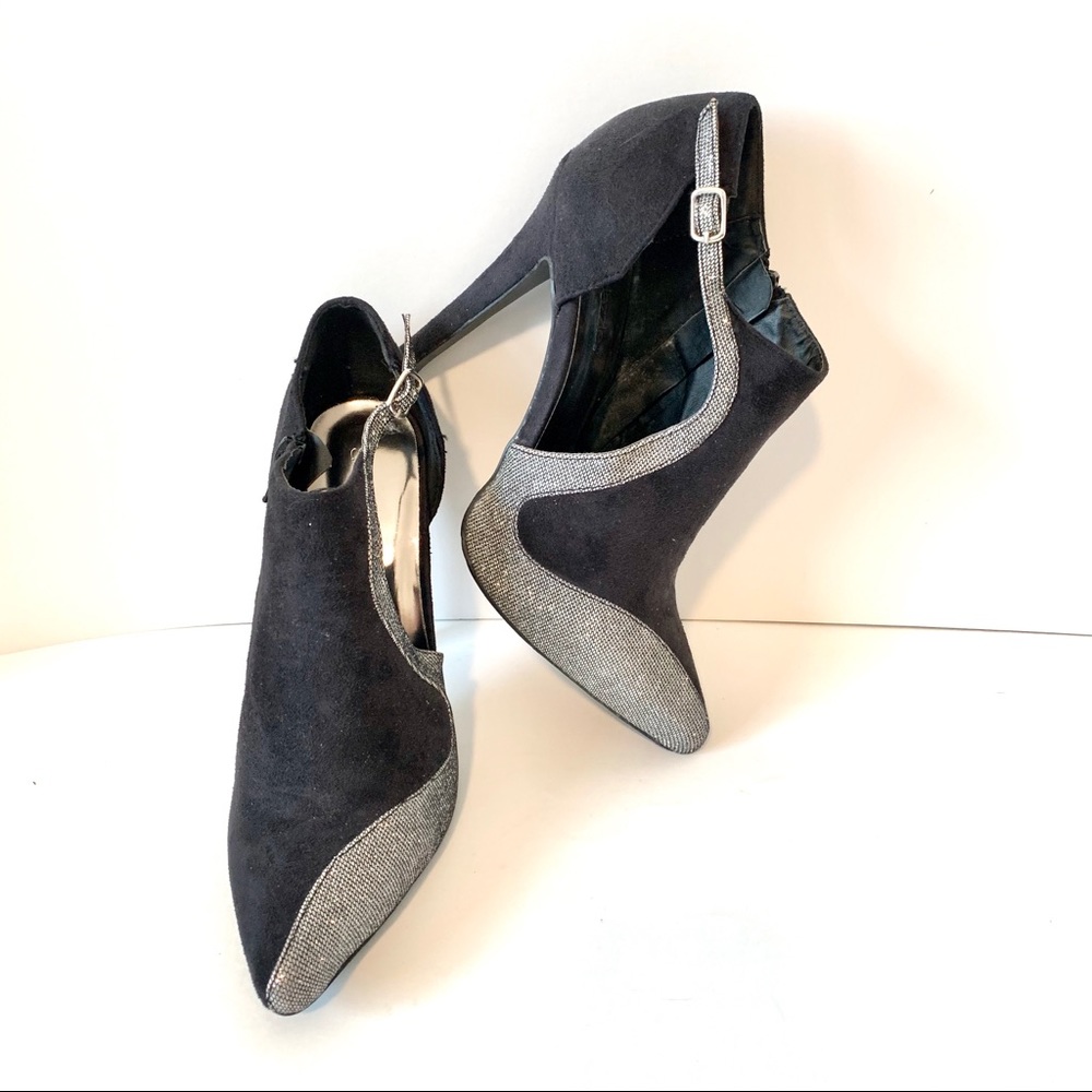 SHOEDAZZLE Metallic Accent Pointed Toe Heels—SZ. 8